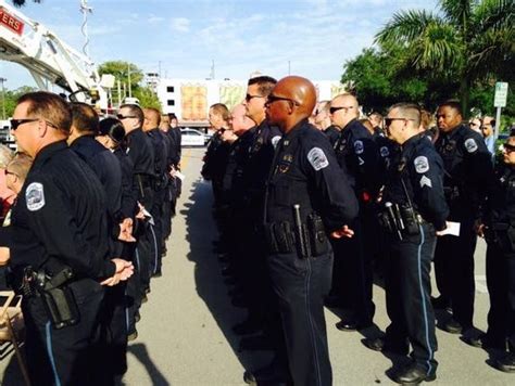 Fort Myers Police Honor Fallen Officers