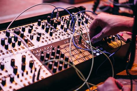 Know Your Synths A Guide To The 6 Types Of Synthesizers