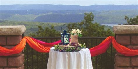 Penn's Peak Weddings | Get Prices for Wedding Venues in PA