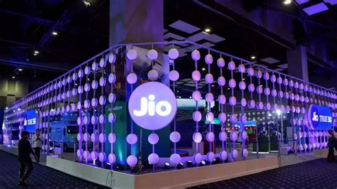 Reliance Jio Q3 Results Net Profit Rises 3 To Rs 5 208 Cr QoQ