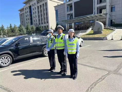 【国庆·中秋｜我在岗 】图们公安交警坚守岗位 守护您的平安！澎湃号·政务澎湃新闻 The Paper