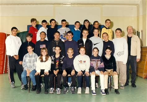 Photo de classe 4ème 98 99 de 1998 Collège Jean Jaurès Copains d avant