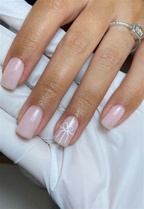 Festive Elegance In Christmas Nail Art Festive Subtle Nails