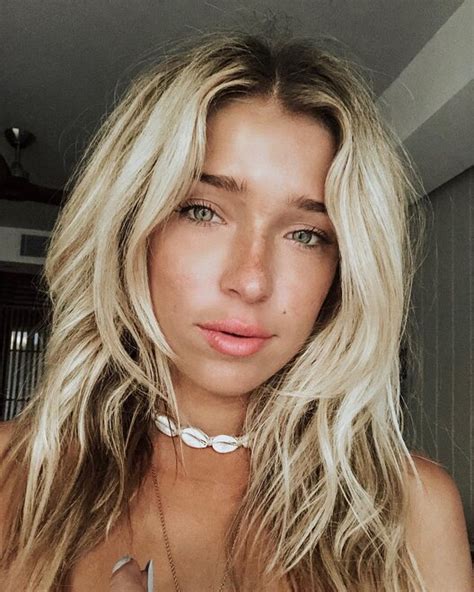 Summer Blonde Porn Pic