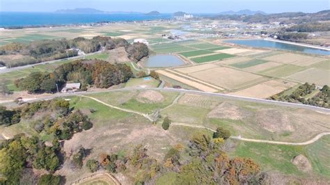 福岡ドローン（福津市津屋崎町 「世界遺産」新原・奴山古墳群） Youtube