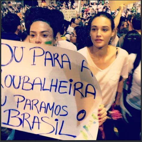 Famosos Participam De Protestos Pelo Pa S Fotos Em Famosos Ego