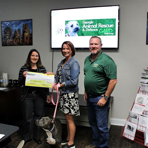 Local Realtors® Take Time to “Paws for the Cause” and Help Animal