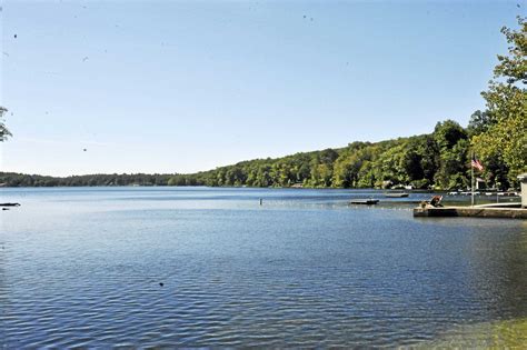 Where To Go Boating And Swimming At Ct Lakes For Free In