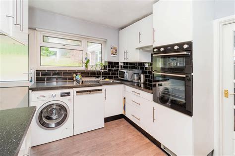 3 bedroom detached house for sale in Linwood Close, Southampton, SO45 3LD