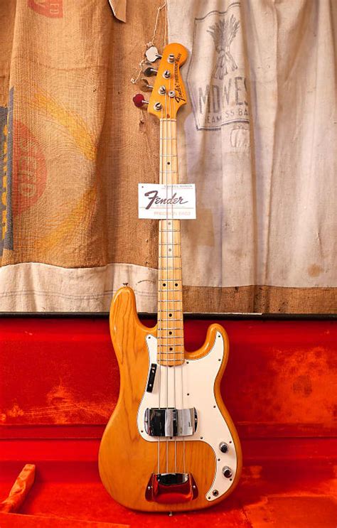 Fender Precision Bass 1975 Natural Reverb