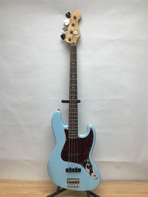 Squier by Fender Classic Vibe 60's Jazz Bass