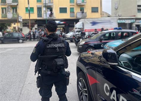 Arrestati A Napoli Per Confezionamento Droga In Seminterrato Del Rione