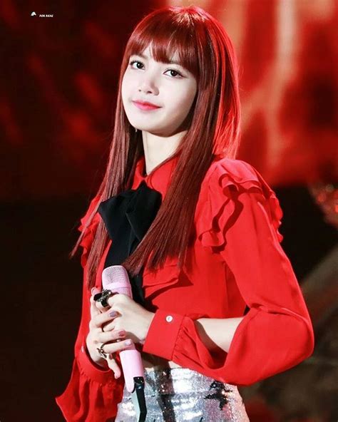 Lisa Blackpink Chủ Nhân Của Bộ Sưu Tập Màu Tóc Không Thể Nổi Bật Hơn