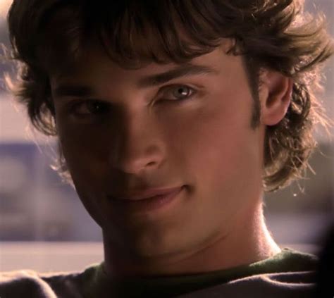 Pin By Viviane Azevedo On Smallville Tom Welling Tom Welling