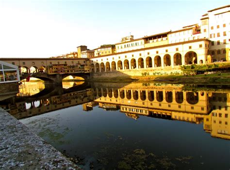 PONTE VECCHIO CROSSING THE ARNO