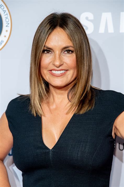 Mariska Hargitay Height, Weight, Age, Affairs, Wiki & Facts - Stars Fact