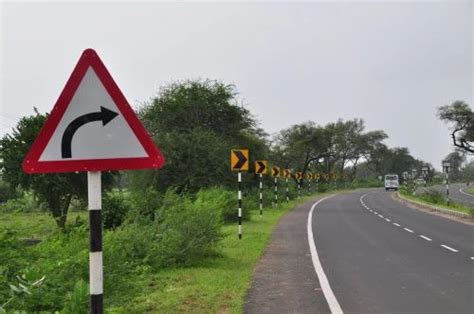 Traffic Signs In India: List Of Road Safety Signs To Follow, 49% OFF