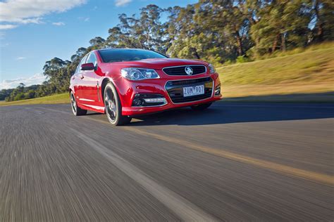 Holden Vf Commodore Ss V Redline Hd Pictures Carsinvasion