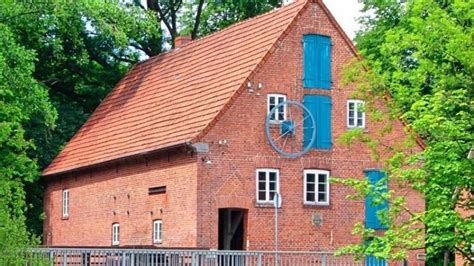 Neues Buch stellt Heiligenoder Klostermühle DKO