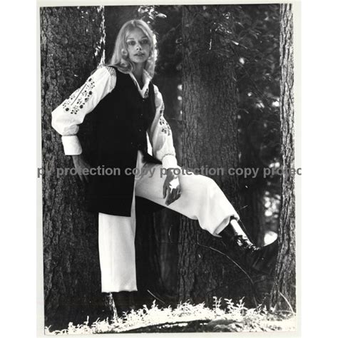 Blonde Hippie Woman In Park Vintage Photo Master S Fashion