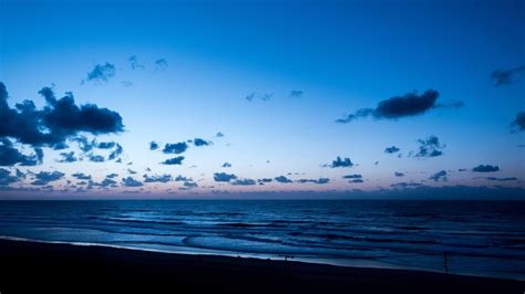 海地平线日落黄昏，绝美海岸4k壁纸，3840x2160高清大图下载 墨鱼部落格