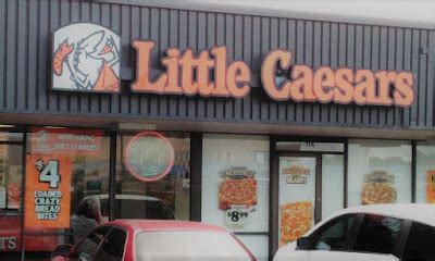 Pizza Quixote: Review: Little Caesars Detroit Style Pizza