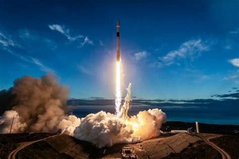 Spacex Premier Lancement De Falcon 9 Réussi De 2019 Spacex France