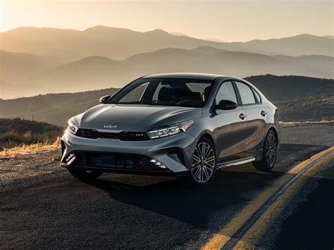 Kia Forte - технические характеристики, модельный ряд, комплектации ...
