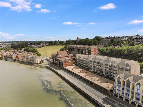 Valetta Way, Bridge House Valetta Way, ME1 - Estate Agents in Medway