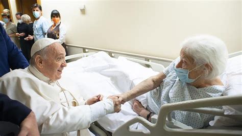 Il Papa Al Gemelli Completato Decorso Post Operatorio Ancora Qualche