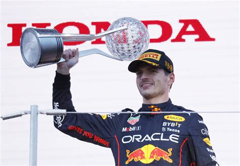 F Max Verstappen Retains World Title After Dramatic Japanese Grand