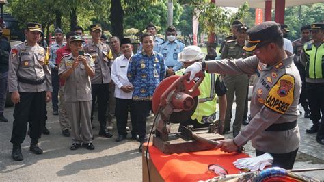 Ribuan Miras Dan Ratusan Knalpot Brong Hasil Operasi Kryd Dimusnahkan