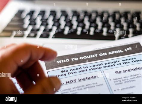 Us Census Form 2020 Hi Res Stock Photography And Images Alamy