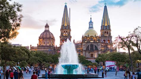 ¡no Olvide Algo Ligero Por La Tarde Pronóstico Del Clima En Guadalajara Para Hoy Viernes 26 De