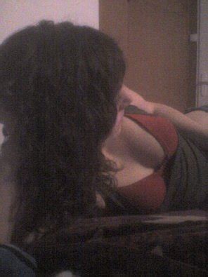 A Red Bra For A Brunette Cleavage Porn Pic