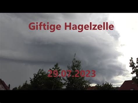 Kr Ftiges Gewitter Mit Superzellencharakter Und Hagel