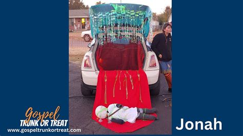 37 Examples Of Creative And Simple Trunk Or Treat Trunks