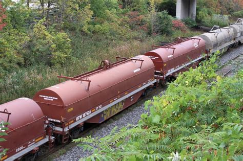 Gtw 187526 Coil Service Cars On 2102010 At Bayview Junction In