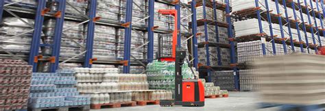 Warehouse Cherry Picker