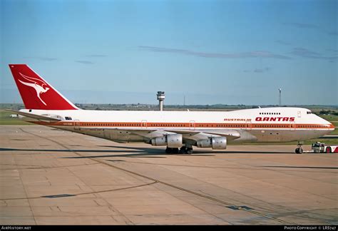 Aircraft Photo Of Vh Ebg Boeing B Qantas Airhistory Net