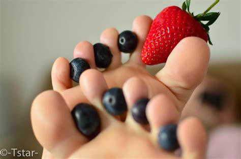 Wallpaper Food Blue Feet Berry Eye Hand Nail Finger