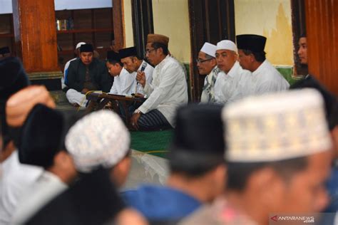 Tahlil Wafatnya Kh Salahuddin Wahid Antara News