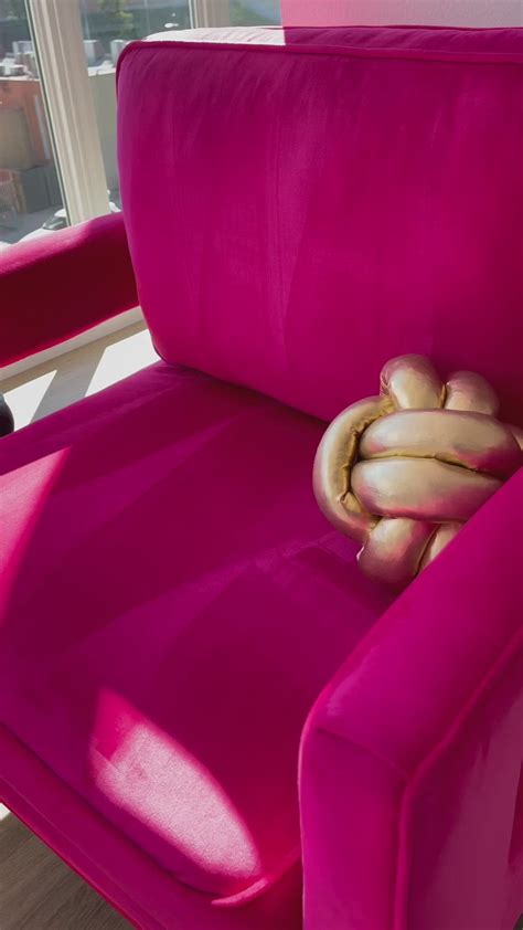 Hot Pink Chair For Chic Bedroom Decor