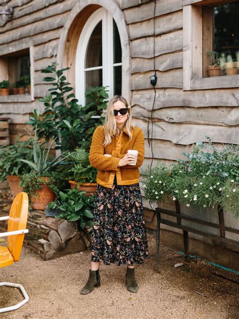 The Best Coffee Shops in Austin By Neighborhood - The Effortless Chic