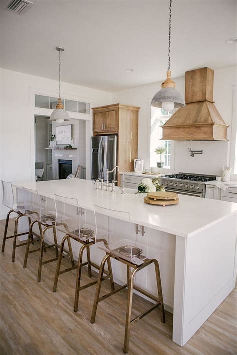 10+ Coastal Farmhouse Kitchen Ideas – DECOOMO