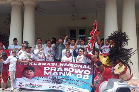 Caritau Relawan Jokowi Mania Deklarasikan Dukungan Untuk Prabowo