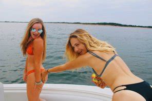 She Touched The Butt Porn Pic