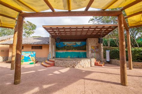 Hot Park Parques Aquáticos AcquaThermas Rio Quente GO