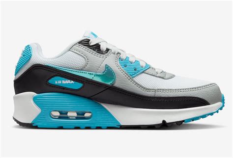 Nike Air Max 90 Gs Laser Blue Metallic Fd0678 100 Release Date Where To Buy Sneakerfiles