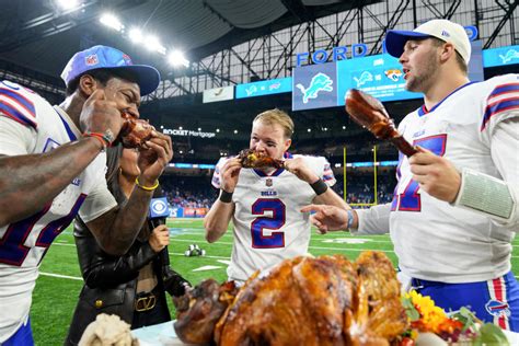 Watch Bills Josh Allen Stefon Diggs Tyler Bass Enjoy Turkey After